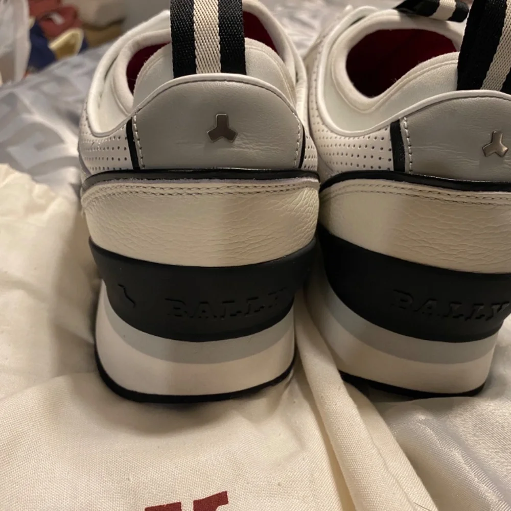 Bally - Picture 14 of 16
